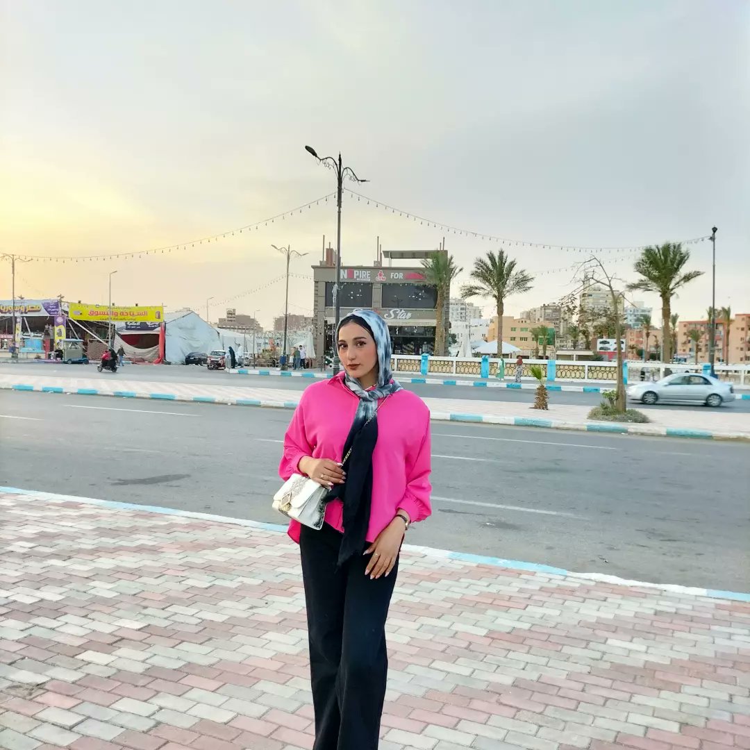 Hagerm_o's tweet photo. Happy Eidd🤪💖 https://t.co/F94rjTAmD6