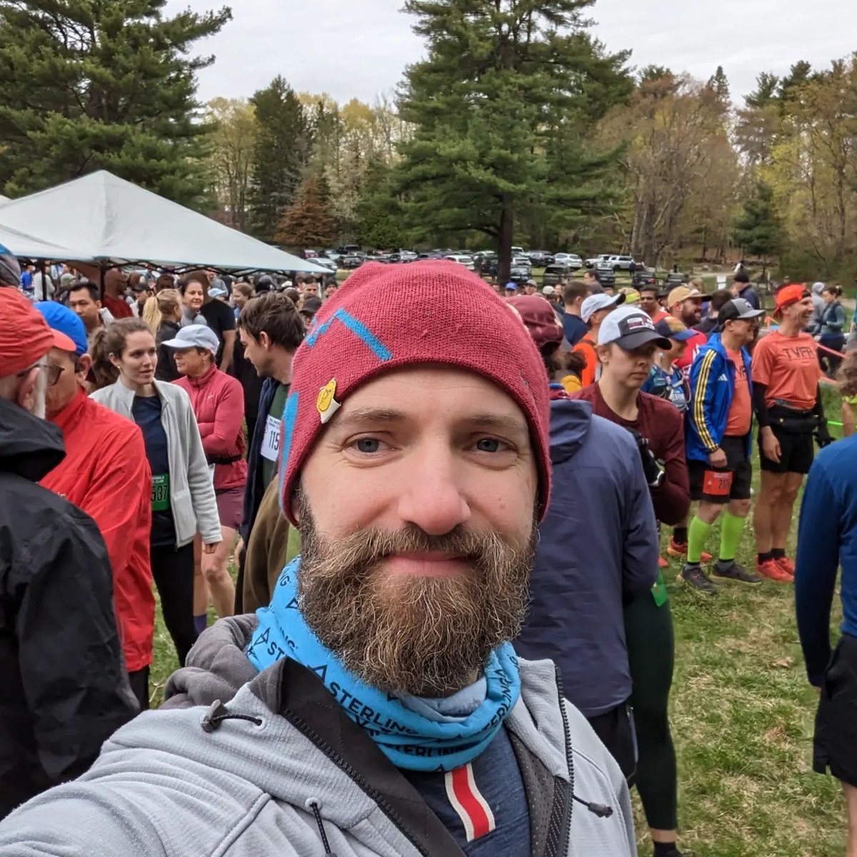 Chefmattrock's tweet photo. First trail half marathon race in the books! 

Started out great, 1:16:02 for the first 6.5 mile loop. Then at the aid station I grabbed some snacks, drinks, hit the head and got back on the trail. But I had chilled down significantly. My old nemesis left knee pain returned early https://t.co/ZA4rgPP94z