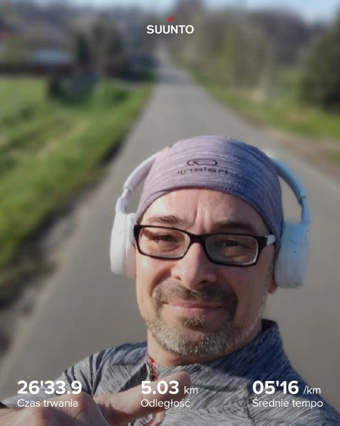 Hammer_1975's tweet photo. "If you are still looking for that one person who will change your life, take a look in the mirror." Roman Price

#timeforrunning #pobiegane #running #treningbiegacza #trening #bieganie #run #biegambolubie #zbieganiemmidotwarzy #mikołów #bieg #biegacz #r… https://t.co/Ey6srZVNid https://t.co/8033IJj61z