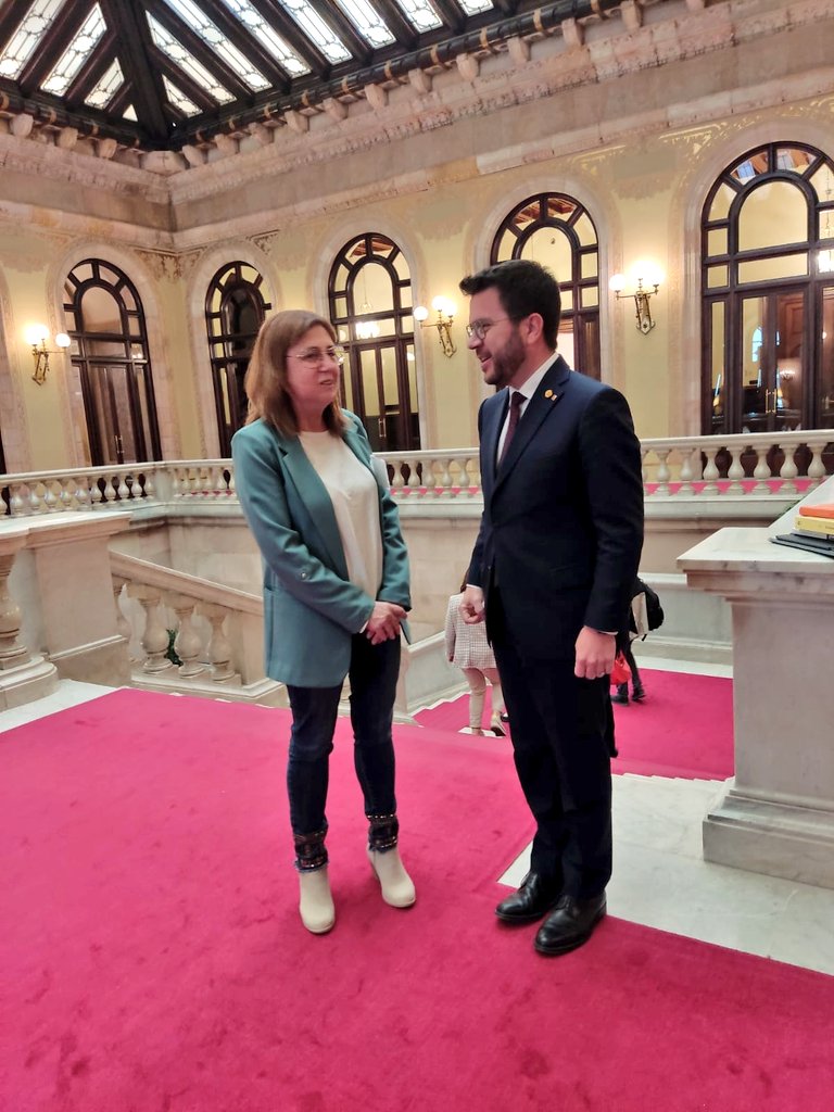 JuntsPerCalaf's tweet photo. 🏛️ El MH President del @governcat, @perearagones, i la vicepresidenta del @parlamentcat, @albaverges, també han mostrat el seu suport a Montse Mases, alcaldable a #Calaf. https://t.co/P4sm1FZH1Y