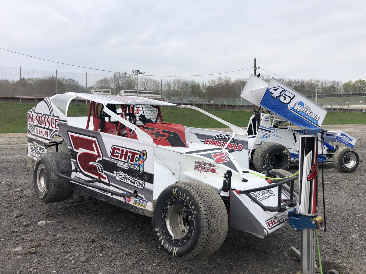 thinktankbrass's tweet photo. Test and tune at #fultonspeedway 
parked next to the legend Chuck “Cobra” Hebing
#dirttrack #dirtracing #dirtcar https://t.co/tNfNO4xEUX