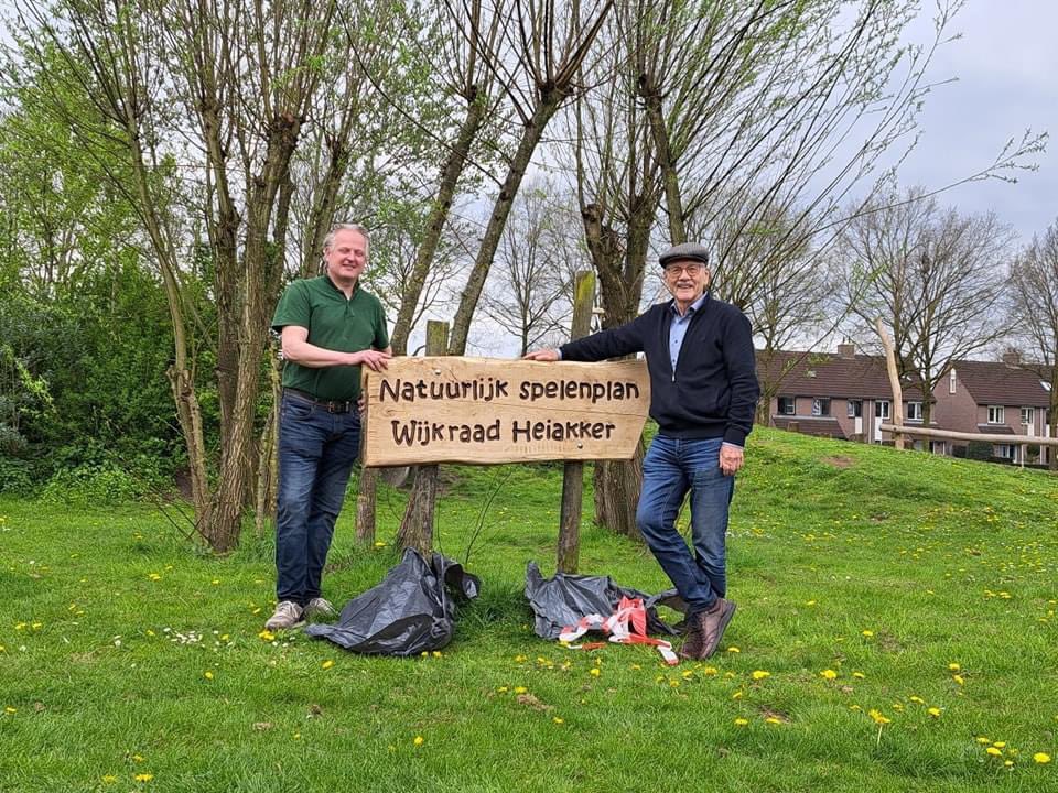 LintermansM's tweet image. Vandaag is de #natuurlijkspeelpanfeestelijk, bedacht @NancyGoossens en ontstaan door #bewoners @wijk_Heiakker heropend na vele natuurlijke aanpassingen door @wijk_Heiakker @JensHoogenboom in samenwerking met de scholen @wijk_Heiakker