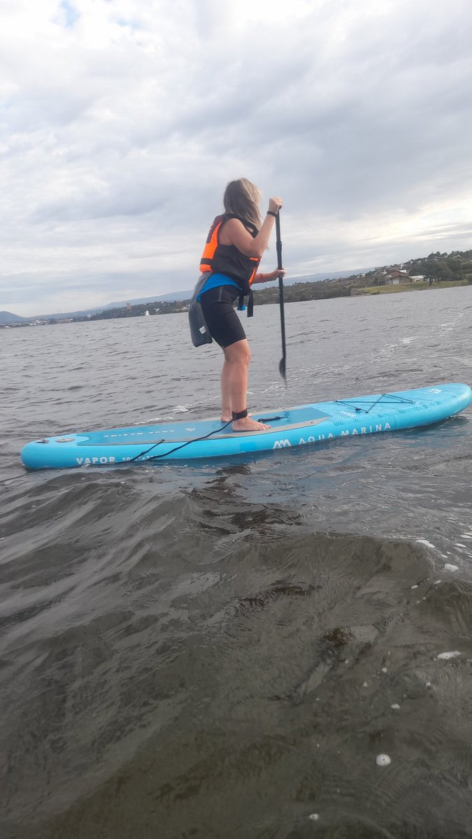claudzot's tweet photo. @Termitaok te gusta el agua ...#Sup ...
no solo te genera mucha paz sino también todo todo tu cuerpo en movimiento...es un #relaxextremo https://t.co/0b1lWyk5R0