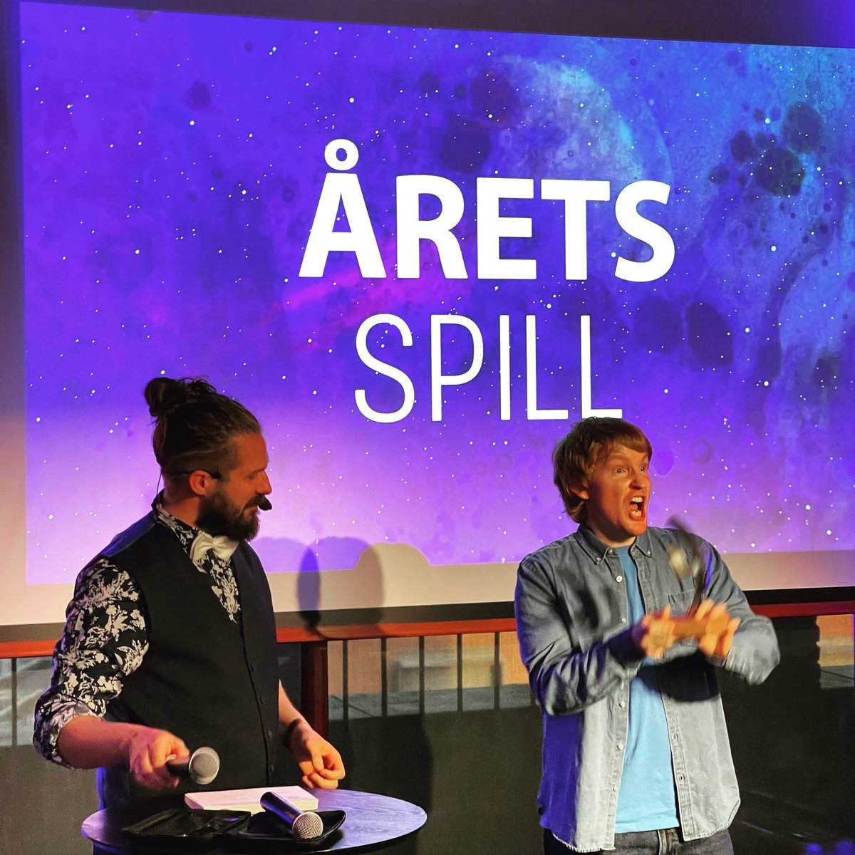 Topp stemning på #spillpris22 💫 Gratulerer til alle vinnere og hurra for strålende arrangement ⭐️ <a href="/virke_no/">Virke</a> <a href="/nfispill/">@nfispill</a> #nmigameplay