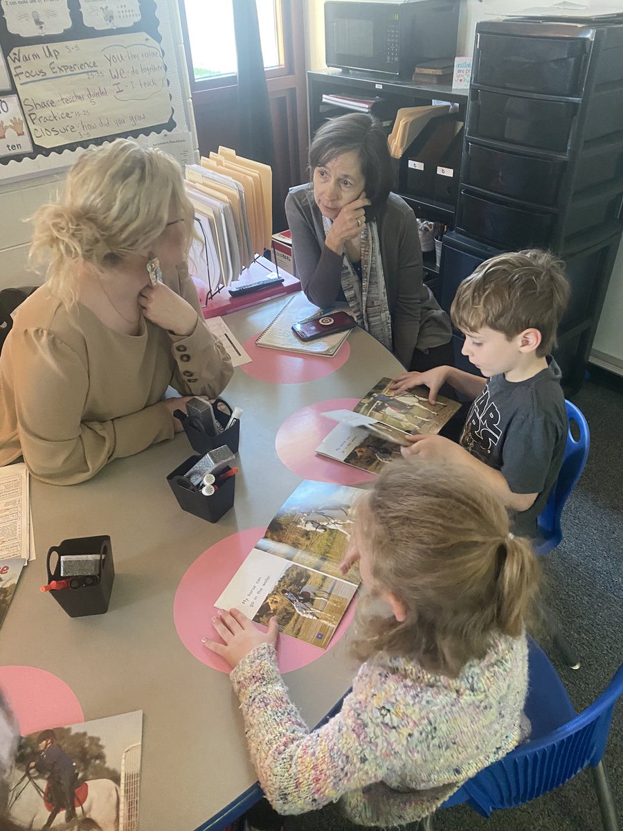 AshleyaTLC's tweet photo. Primary teachers @GracemorNKC had the opportunity to learn and grow with the amazing @SundayCummins this month! #forevergracemor https://t.co/o6NCi1BHmZ