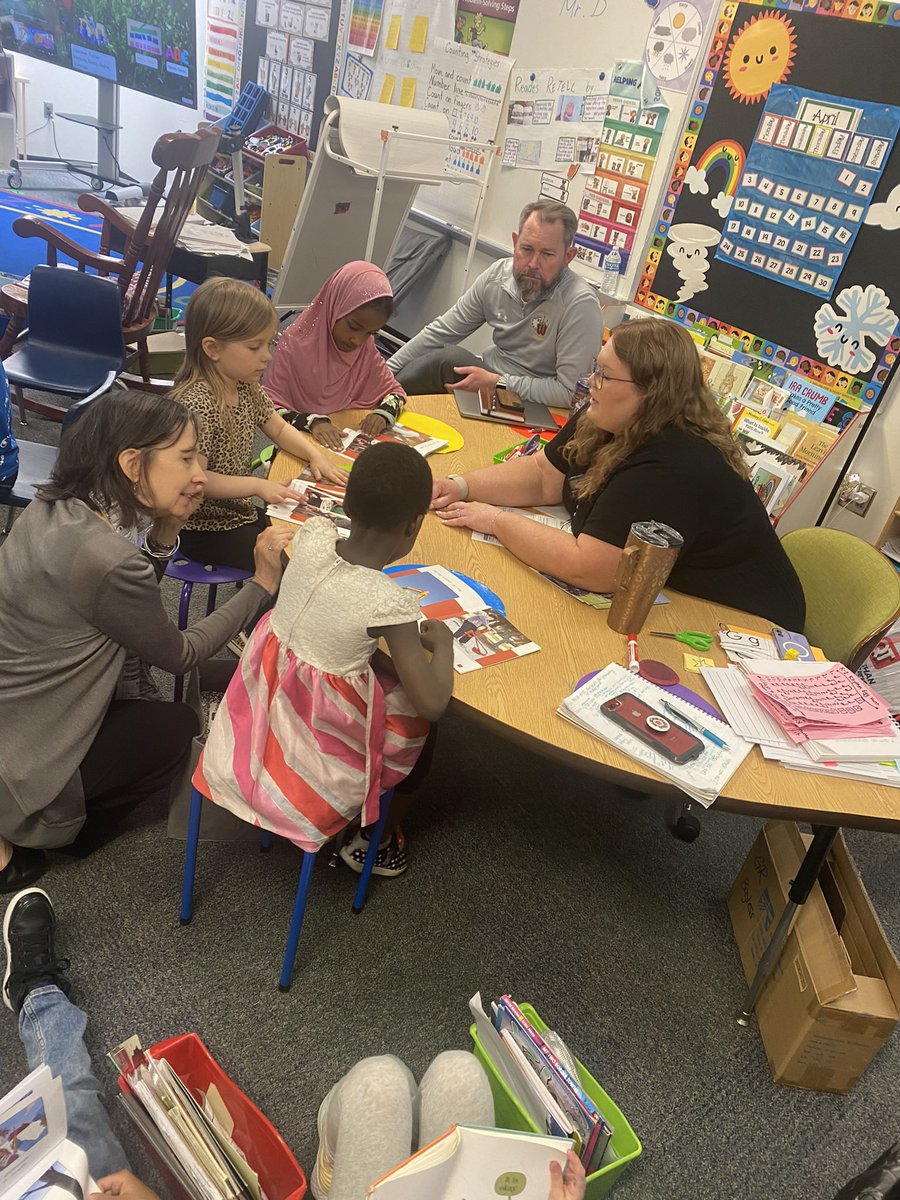 AshleyaTLC's tweet photo. Primary teachers @GracemorNKC had the opportunity to learn and grow with the amazing @SundayCummins this month! #forevergracemor https://t.co/o6NCi1BHmZ