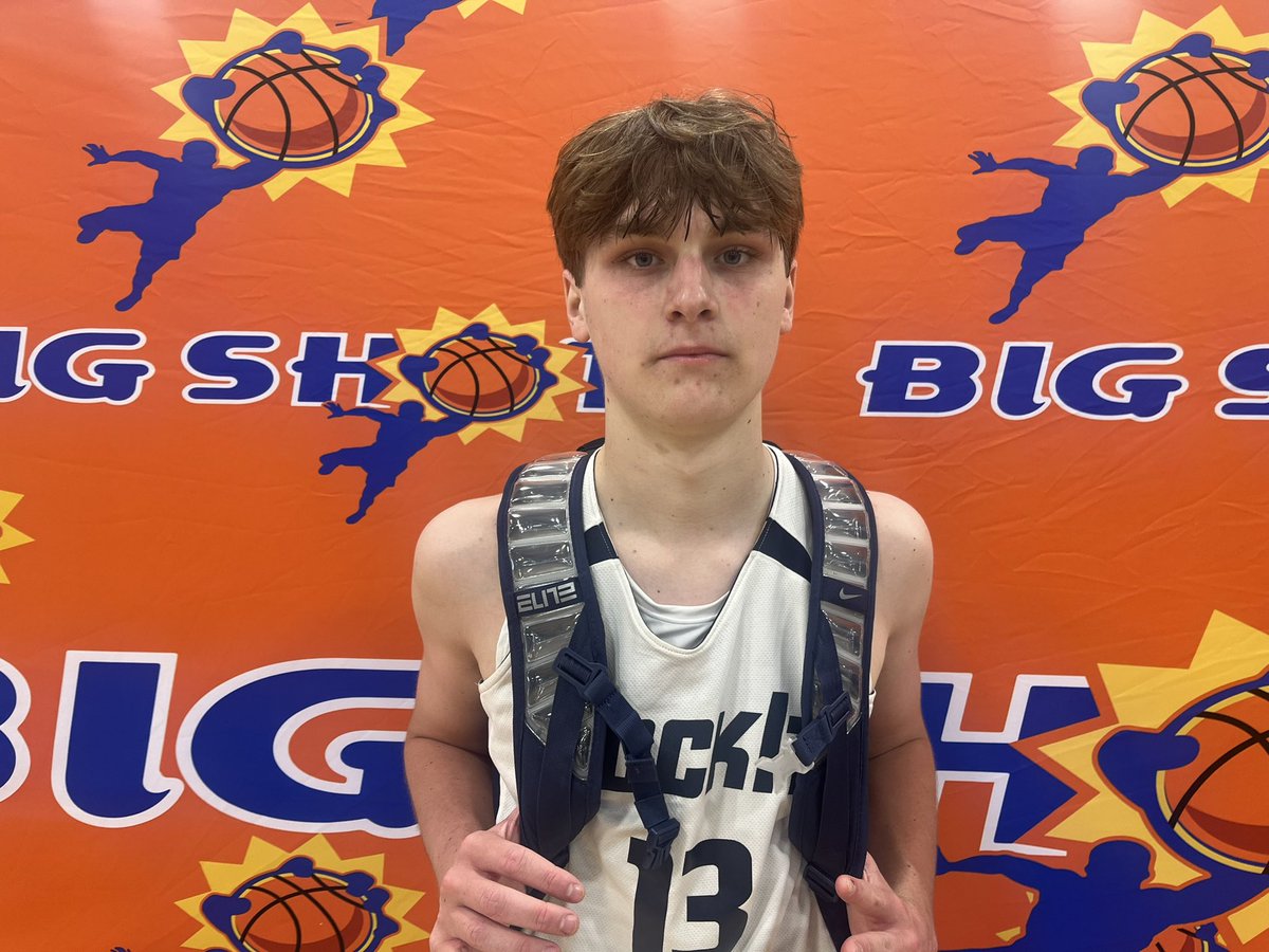 BigShotsGlobal's tweet photo. #BIGSHOTS #VABeachSpringLive

17u

Rockit Barton 39
#13 Fisher Sprouse 14pts
#3 Drayen Ramsey 10pts

U2 Elite 17u 32
#2 Jaylen Honesty https://t.co/PhQSEPcOXg