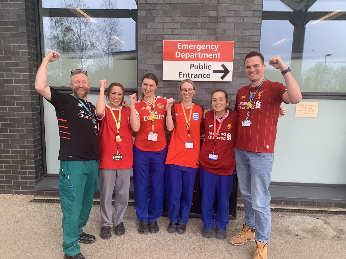 Edward_Tye's tweet photo. @BobbyMooreFund Southmead ED showing their support for football shirt friday! Saving Lives in style! #FootballShirtFriday 💪💪 https://t.co/e1XyrYClNN