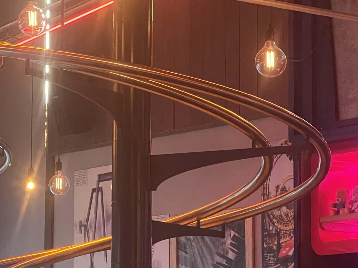 Nathanings's tweet image. Even at @altontowers @McLarenF1 is in sight as we had dinner in the Rollercoaster Restaurant 🧡🎢 🏎️🧡 #FansLikeNoOther #Speedmark