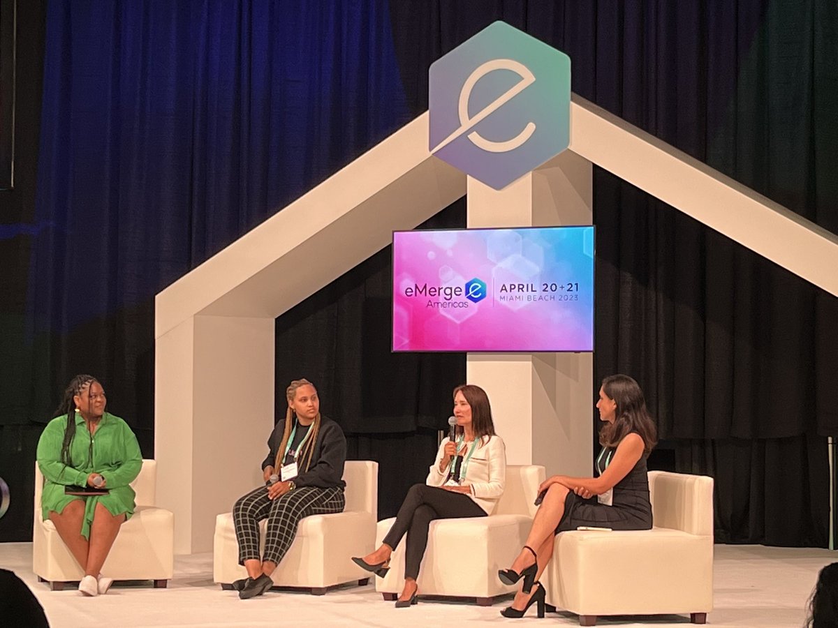 Kenasha's tweet photo. Let me tell you the highlight for me will always be sharing the stage with brilliant women founders helping make #MiamiForEveryone! Thank you again to the @eMergeAmericas team for all your support the Venture Miami Opportunity Program 🫶🏾🚀 https://t.co/FwmR7CNBiX