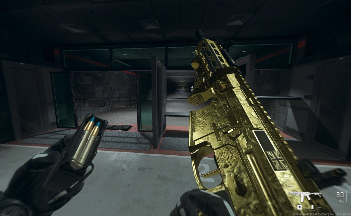 Alepayasoo's tweet photo. Mis armas con el golden camo https://t.co/kV3uW3Tygr