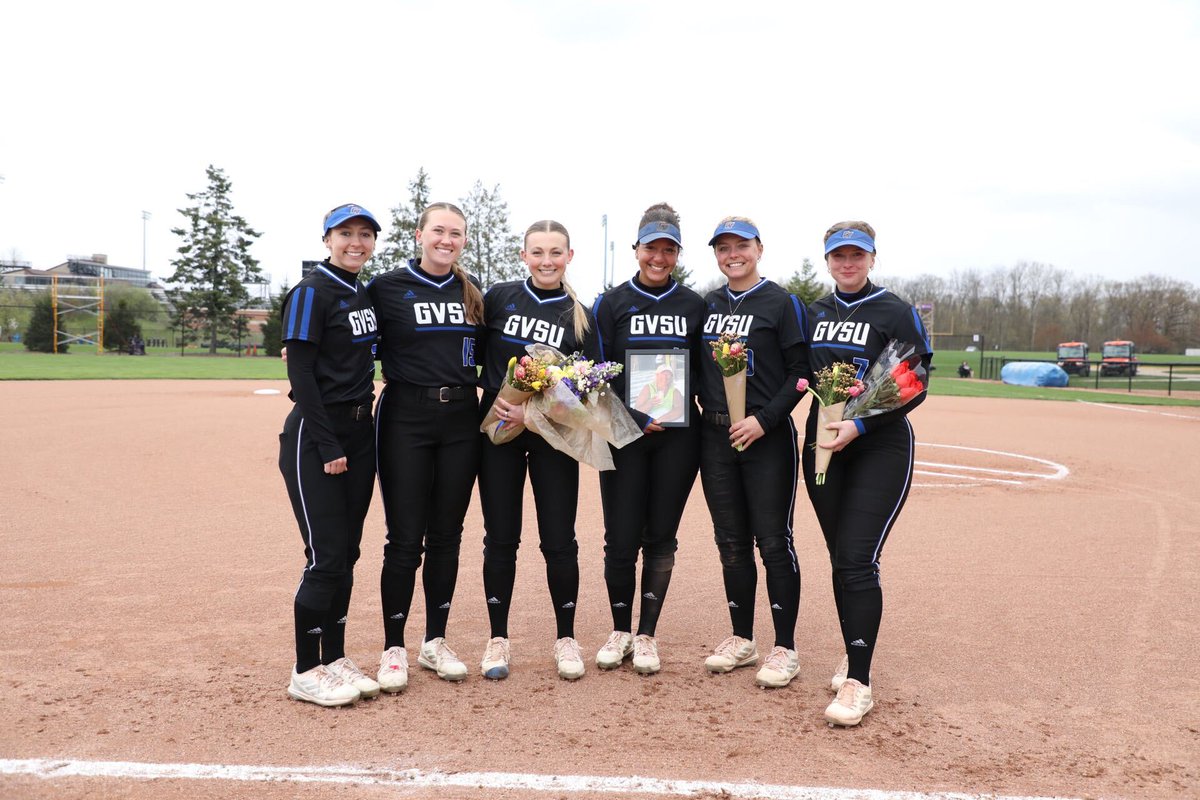 GVSUSoftball's tweet photo. 💙 Thank you, Seniors! #AnchorUp 

This class made two CWS appearances and won four GLIAC championships! https://t.co/ZvoKZ0hNRe