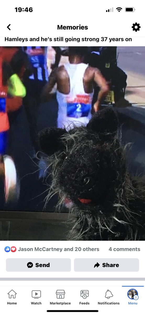 Helly4Holmfirth's tweet image. Spit the dog I bought him in London at the first London Marathon from Hamleys Toyshop #LondonMarathon @LondonMarathon  #1981 #spitthedog @HamleysSA #hamleys