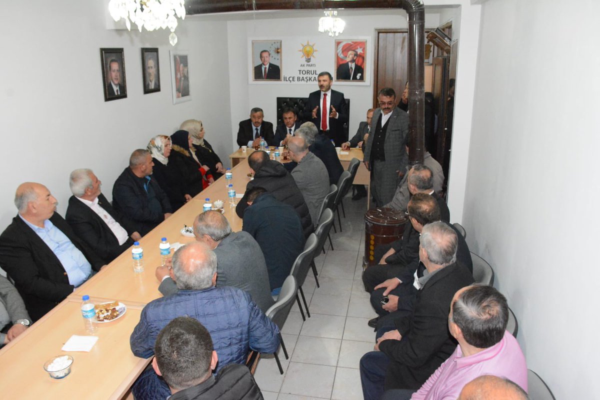 celalettin_kose's tweet photo. AK Parti Torul İlçe Başkanlığımızın düzenlediği bayramlaşma programında teşkilatımızla bayramlaştık.

Birlik ve beraberliğimiz daim, bayramımız mübarek olsun. 

Başlasın #TürkiyeYüzyılı https://t.co/wXUJVupIwS