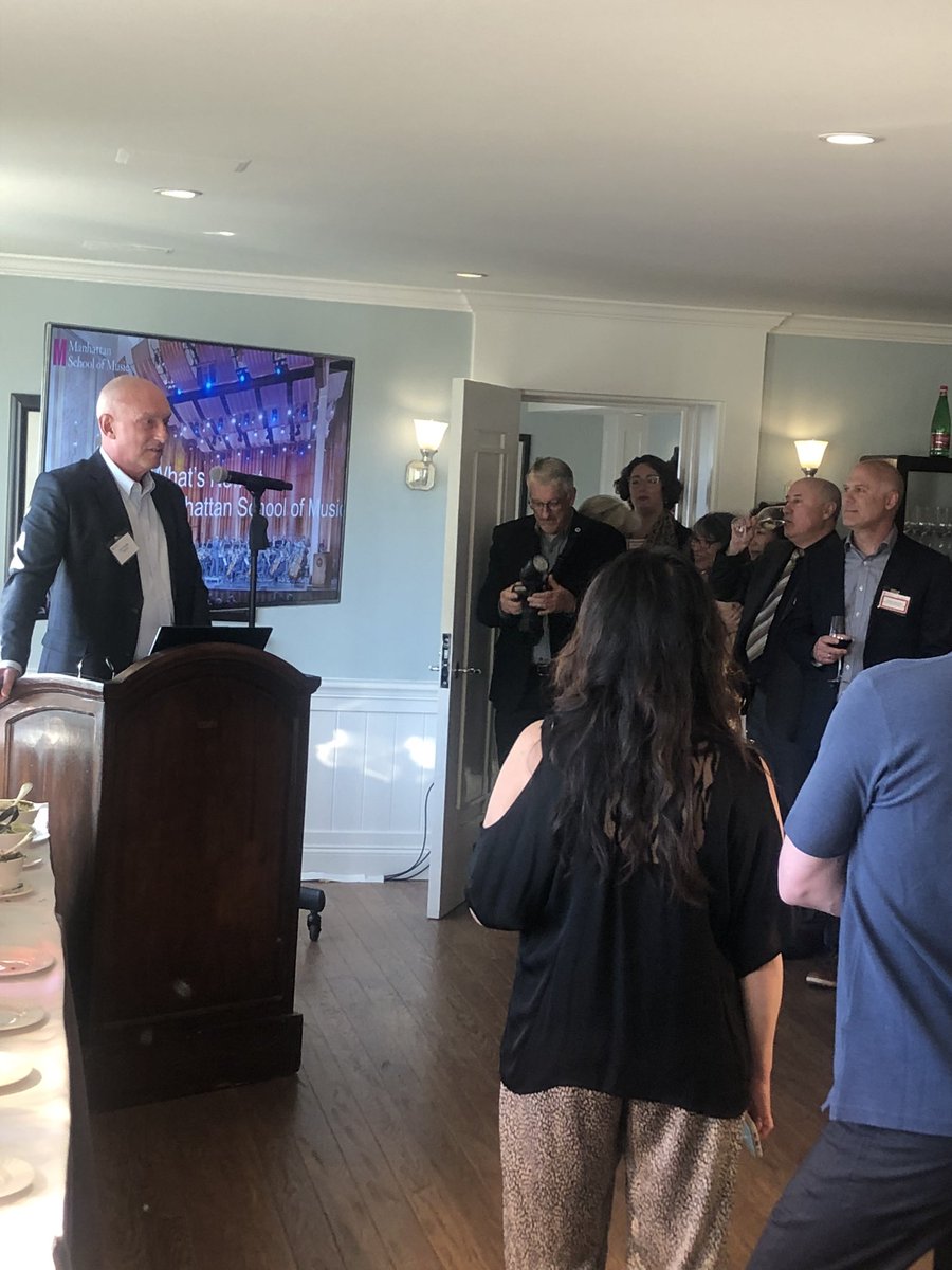 evelyn_ucla's tweet photo. Had a lovely time @MSMnyc reunion event in Santa Monica! Great to hear about what’s new at MSM. 🎼🎻 https://t.co/bsrLVMIoPC