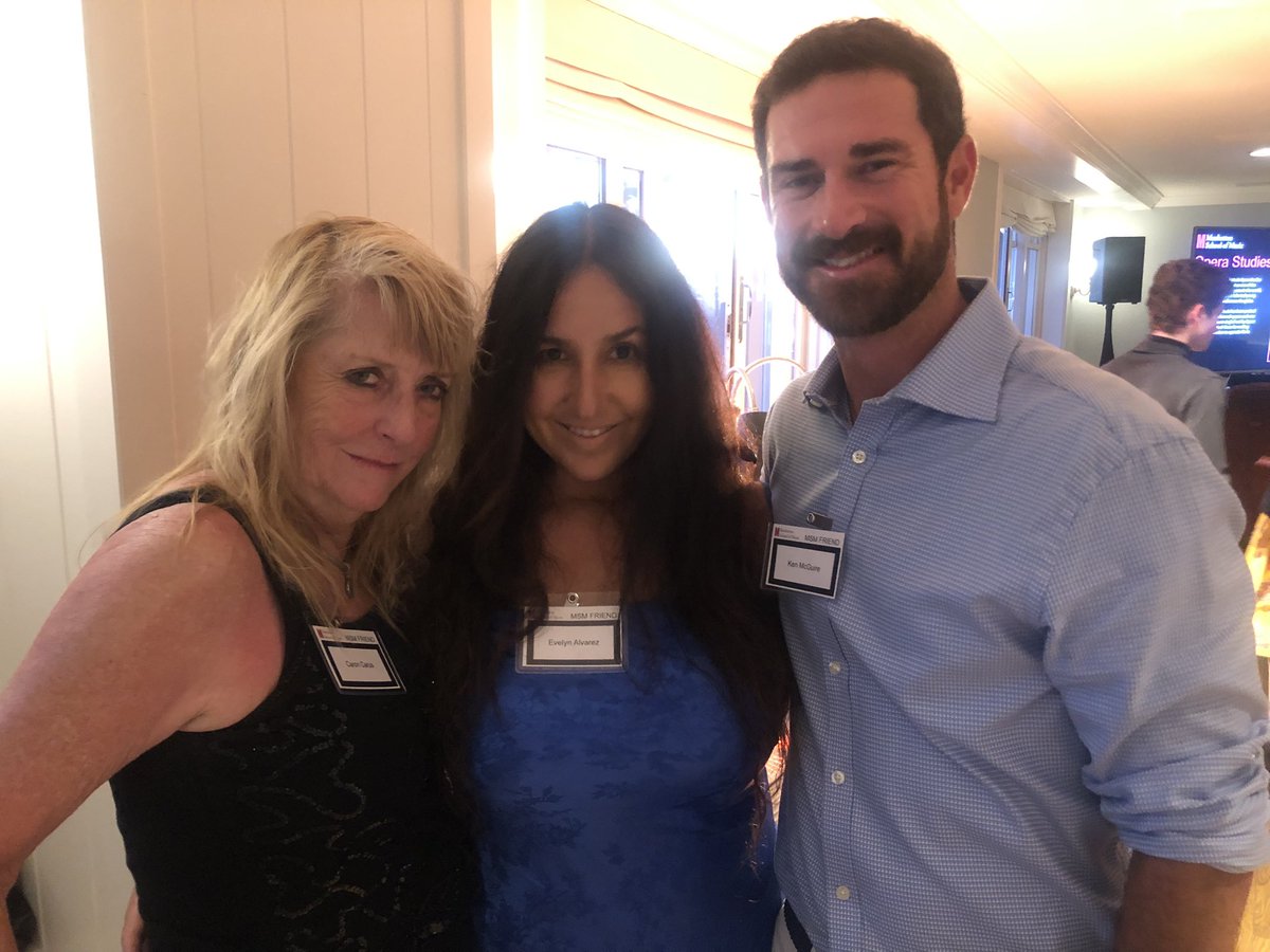 evelyn_ucla's tweet photo. Had a lovely time @MSMnyc reunion event in Santa Monica! Great to hear about what’s new at MSM. 🎼🎻 https://t.co/bsrLVMIoPC