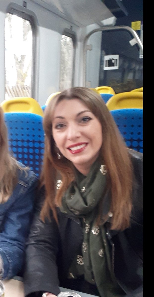 lucy4670's tweet photo. @aaronlp1 My mate @shonabumbagz fancies you. Here she is. She lives locally. @ her 🤣🤣 https://t.co/INtcR1eSUI