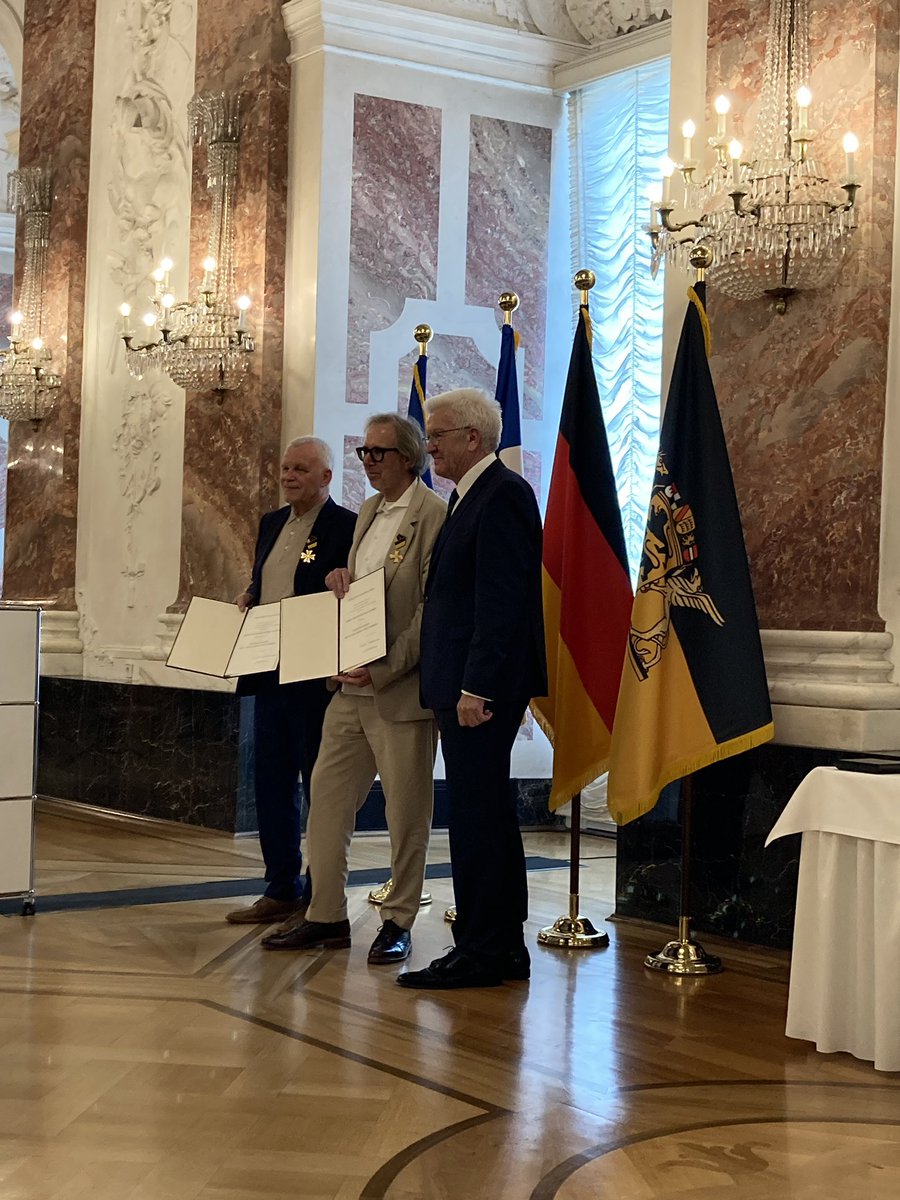 Verleihung des Verdienstordens des Landes Baden-Württemberg an Hubert Wandjo und Yours truly durch den Ministerpräsidenten Winfried Kretschmann.