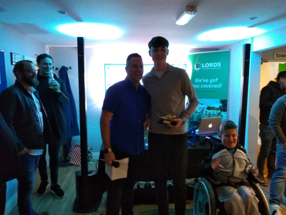 Leverstock Green FC tweet media