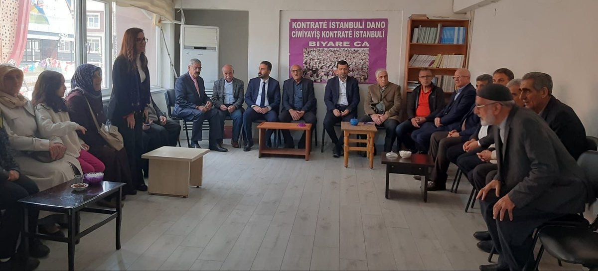 Birlikte yürüyeceğiz, birlikte başaracağız, birlikte bayramlaşacağız.⁦<a href="/YesillerSol/">Yeşil Sol Parti</a>⁩