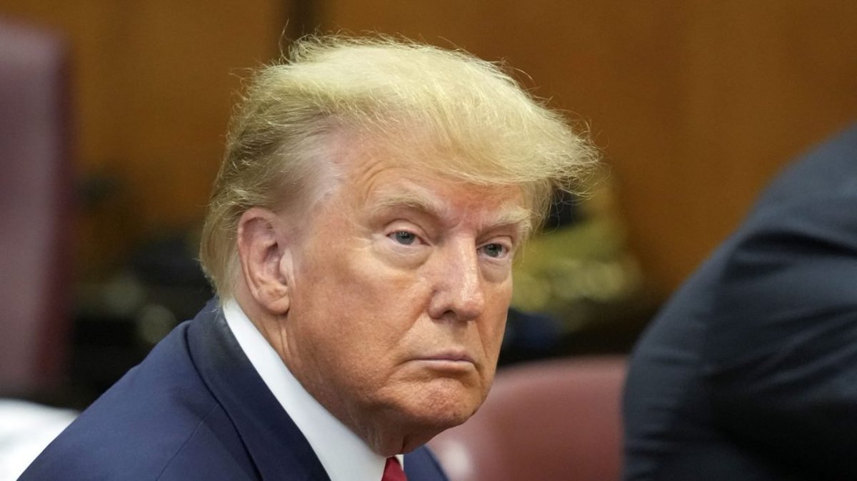 thehill's tweet photo. 44 percent of Republicans don’t want Trump to run for reelection: poll https://t.co/GaOg9sduvm https://t.co/pgQz9Zby8L