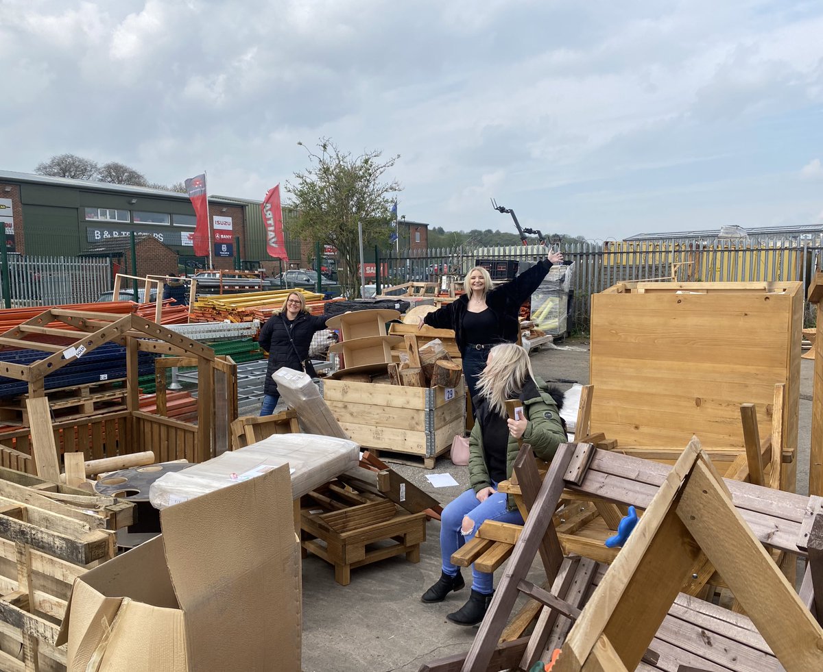 Awesome day at the <a href="/cosydirect/">Cosy Direct</a> sale day today. Met some amazing people, cleared some space in time for some new product samples and racked up 14000 steps!