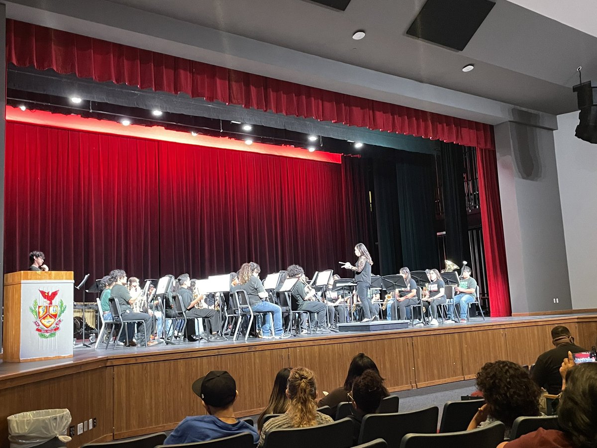 Del Valle ISD Fine Arts tweet media