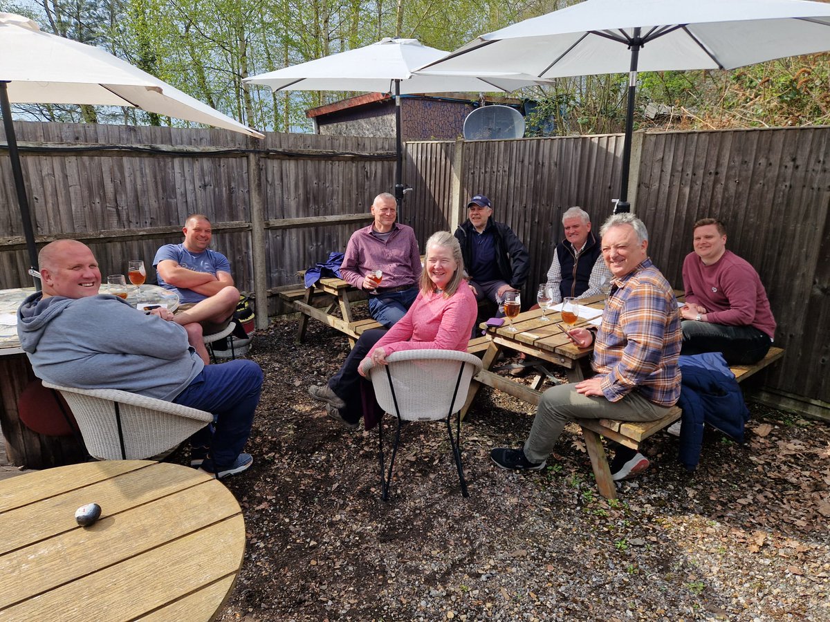 realhummers's tweet photo. Always a good day out at @bondbrews tap day..🙂👍
@j_whitelegg @edamdutch https://t.co/jOTltdKVXJ