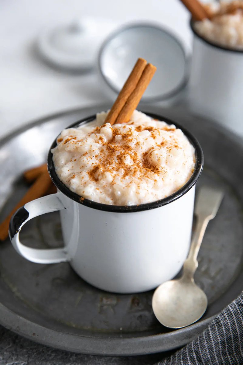 keatingssixth's tweet photo. Making rice a lil sweet. Add some sugar, milk of any sort, butter, maybe some cinnamon &amp; other fixins,it's a whole 'nother meal! 

Rice pudding or—

1. Sombi 🇸🇳
2. Riz au lait 🇭🇹
3. Arroz con lèche 🇨🇺
4. Sweet Rice 🇬🇾 https://t.co/ZNvii5o6Dl