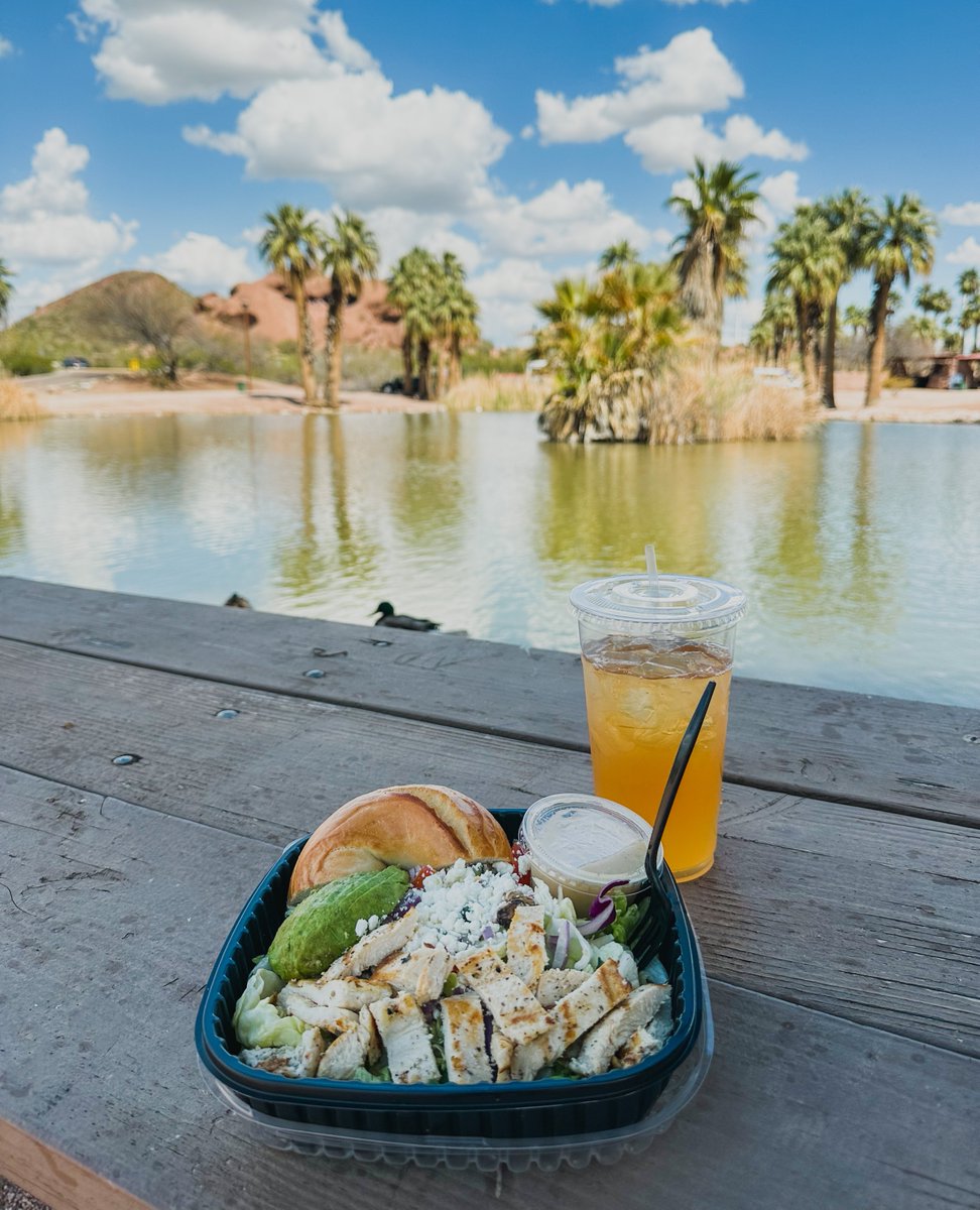 Chompie's tweet media