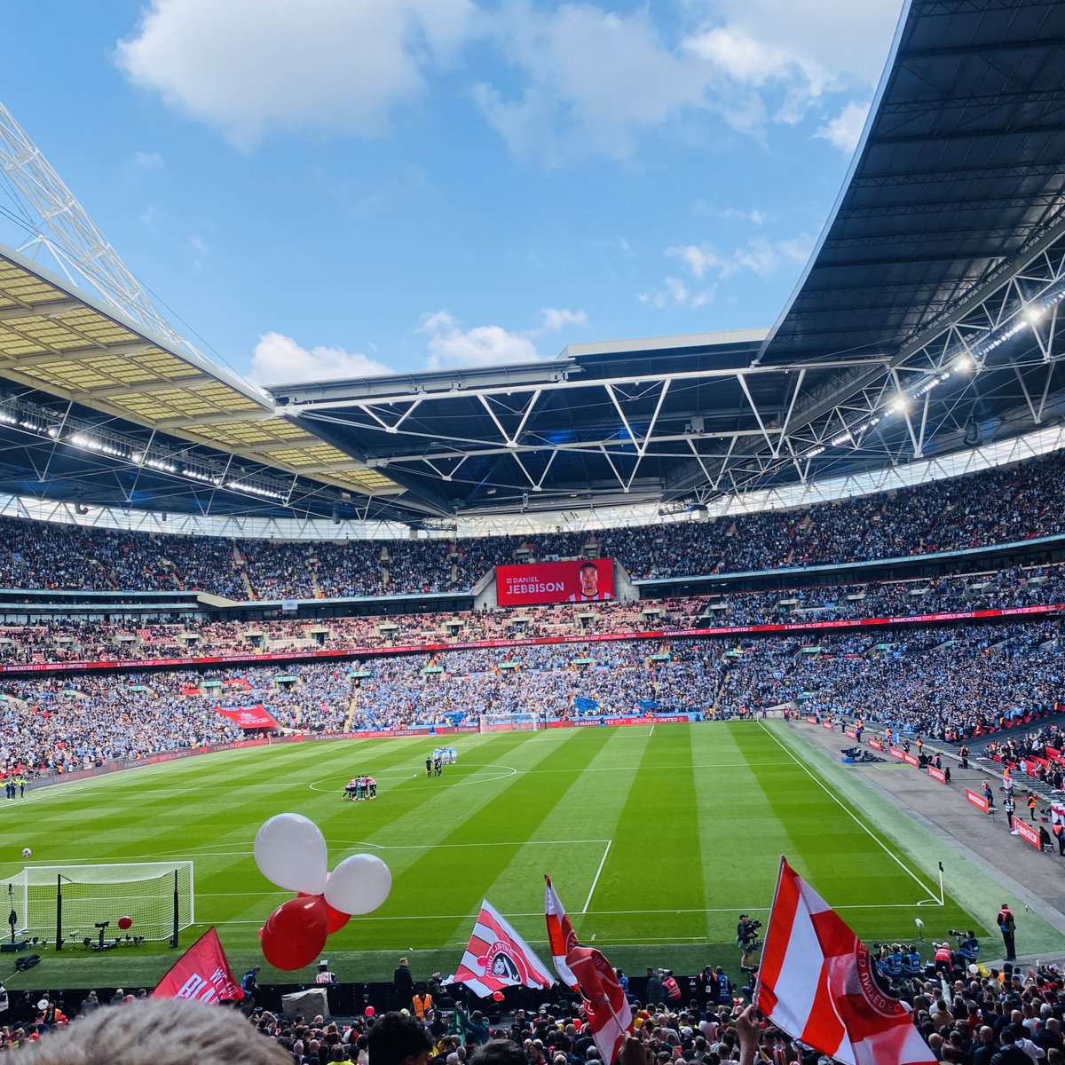J_L_WTweets's tweet photo. From @Handsworth_FC to @wembleystadium! 

Thank you to Ambers and Blades fans for helping me raise over £1,000 in 24 hours for my @thevirtual92 challenge to provide a private cardiac screening day with @CRY_UK! 

See you at the Lane on Wednesday, Blades! 👀⚔️❤️ 🎉 https://t.co/envltuZxX3