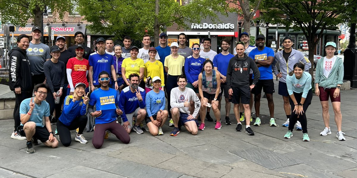 JCRunners's tweet photo. JCR shakeout run. We’re ready for the Jersey City marathon and half marathon tomorrow. https://t.co/OnhgCLJYpW