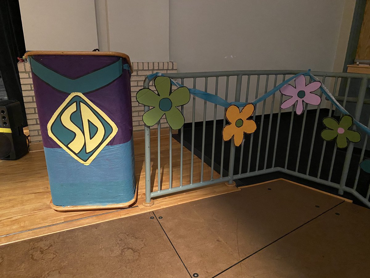 DeLand High Renaissance tweet media