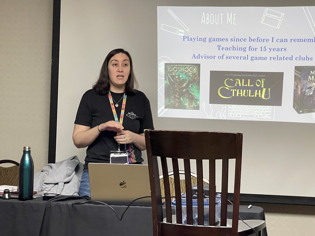 Leelee0724's tweet photo. My panel went very well yesterday! I’ll definitely present this again. Thank you to #RisingPhoenixGameCon for the invite. #gamingcommunity #gamerforlife #teacherlife #goldengoblinpress https://t.co/kC3VCN84zf