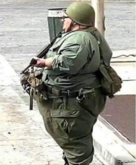 JerryMi88147436's tweet photo. La Cenadora Citlali se reporta lista para repeler la invasión americana a México. https://t.co/8NUlKIF1W4