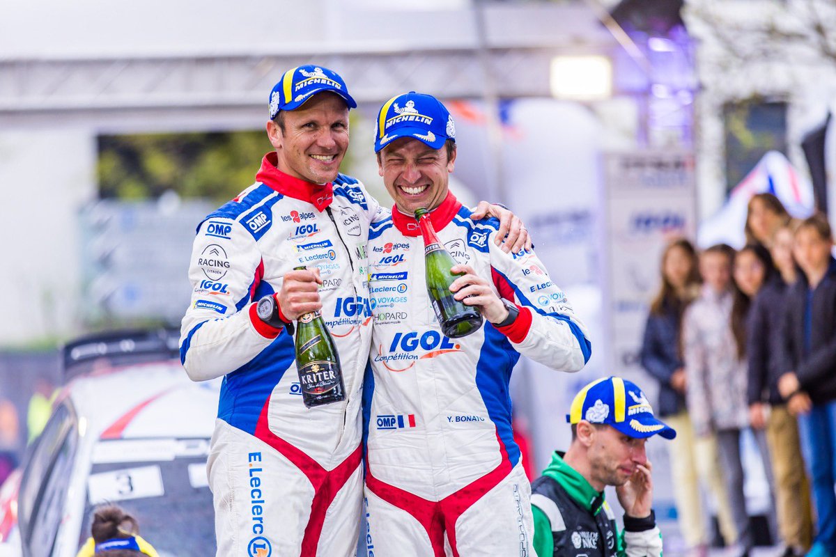 yoannbonato's tweet photo. Quel rallye 👀
Quelle victoire 🥵 

Celle de toute une équipe qui n'a rien lâché depuis Le Touquet pour nous donner une #C3Rally2 juste extraordinaire 🤩 Le quadruplé Citroën et le doublé CHL SPORT AUTO en sont deux belles preuves, non ?! 💪🏻  

#Charbo | #CHLSportAuto | #IGOL https://t.co/ytaYWX53gI