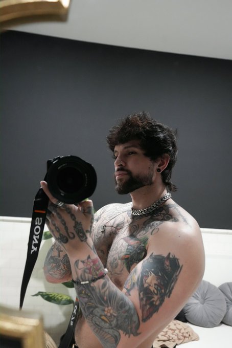 No caption https://t.co/w4NSEIc6qJ