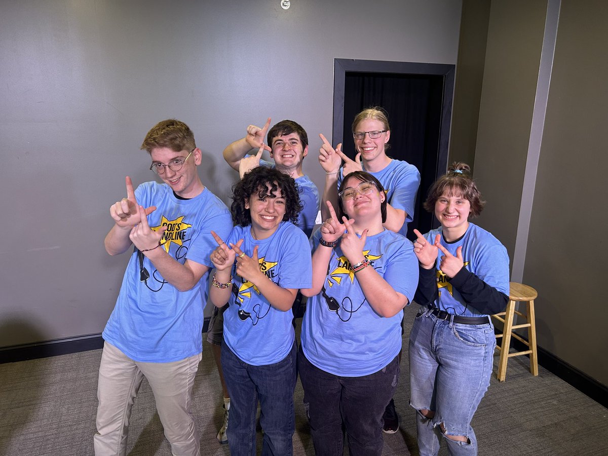 WarriorTheater's tweet photo. The BASH! The only interscholastic improv comedy throw down in town hosted by @bigcanvascomedy and Warrior Theatre’s own “Gods Landline”! Thanks to the Big Canvas crew, and all the other schools that attended! @Westside66 @WestsideHigh66 https://t.co/mjzK905pR8
