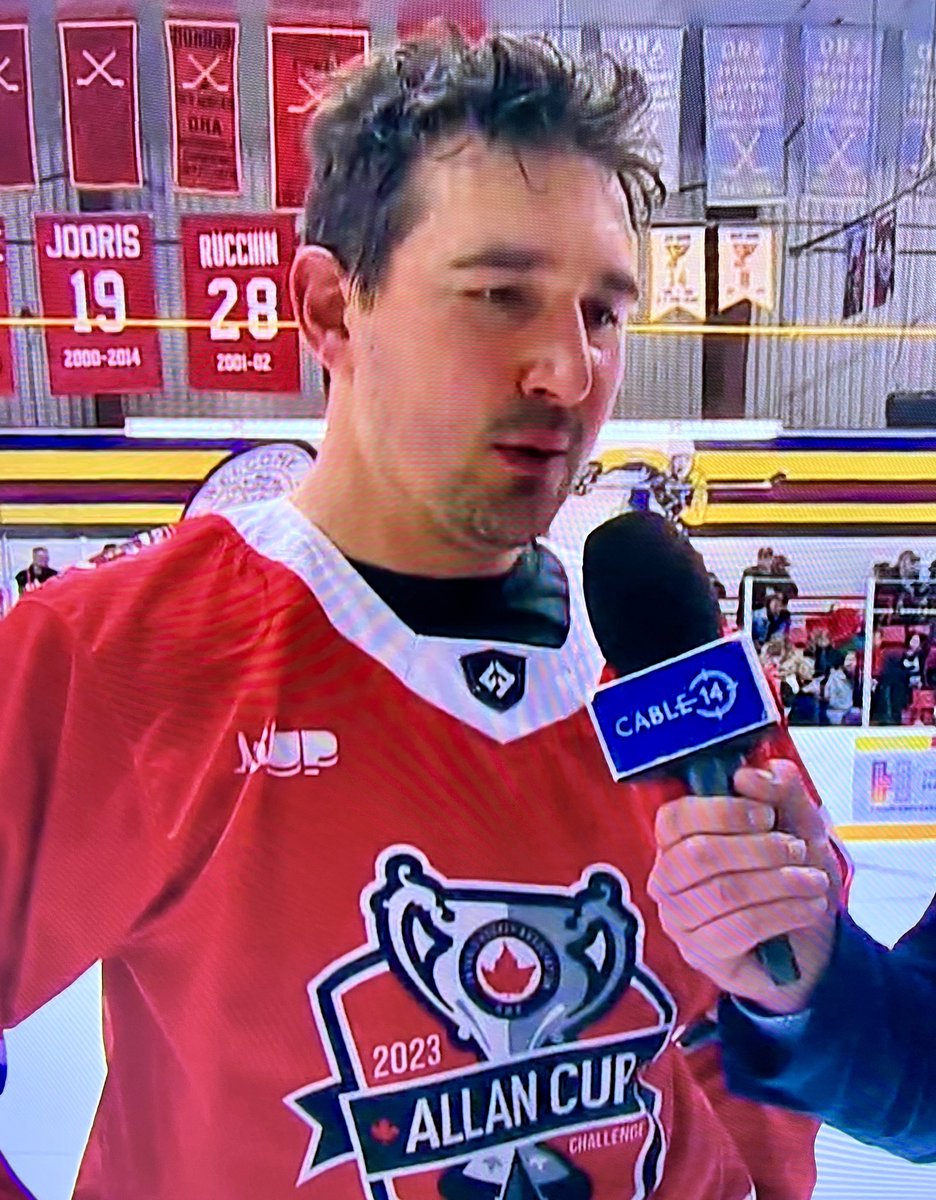 Down 2 goals after 40mins @DundasRealMcCoy Chris Campoli makes the call on @cable14, “We get 1, we’re getting 3!” Well,,,they got 5 and now they are 2023 @AllanCupHockey Canadian Champions. A big 5-3 win over @cvillecaribous from NFLD. #MessierMoment #AllanCup