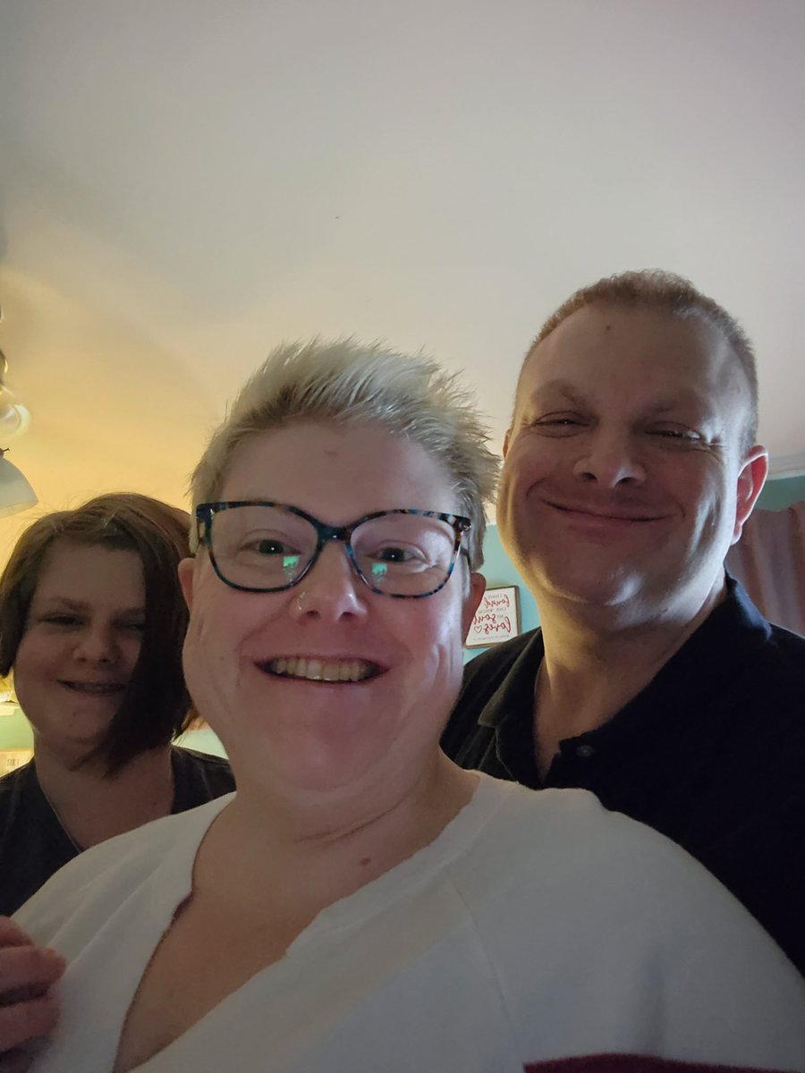 AltEd4life's tweet photo. Birthday fun. #dba4em https://t.co/7sCAtEOcm0