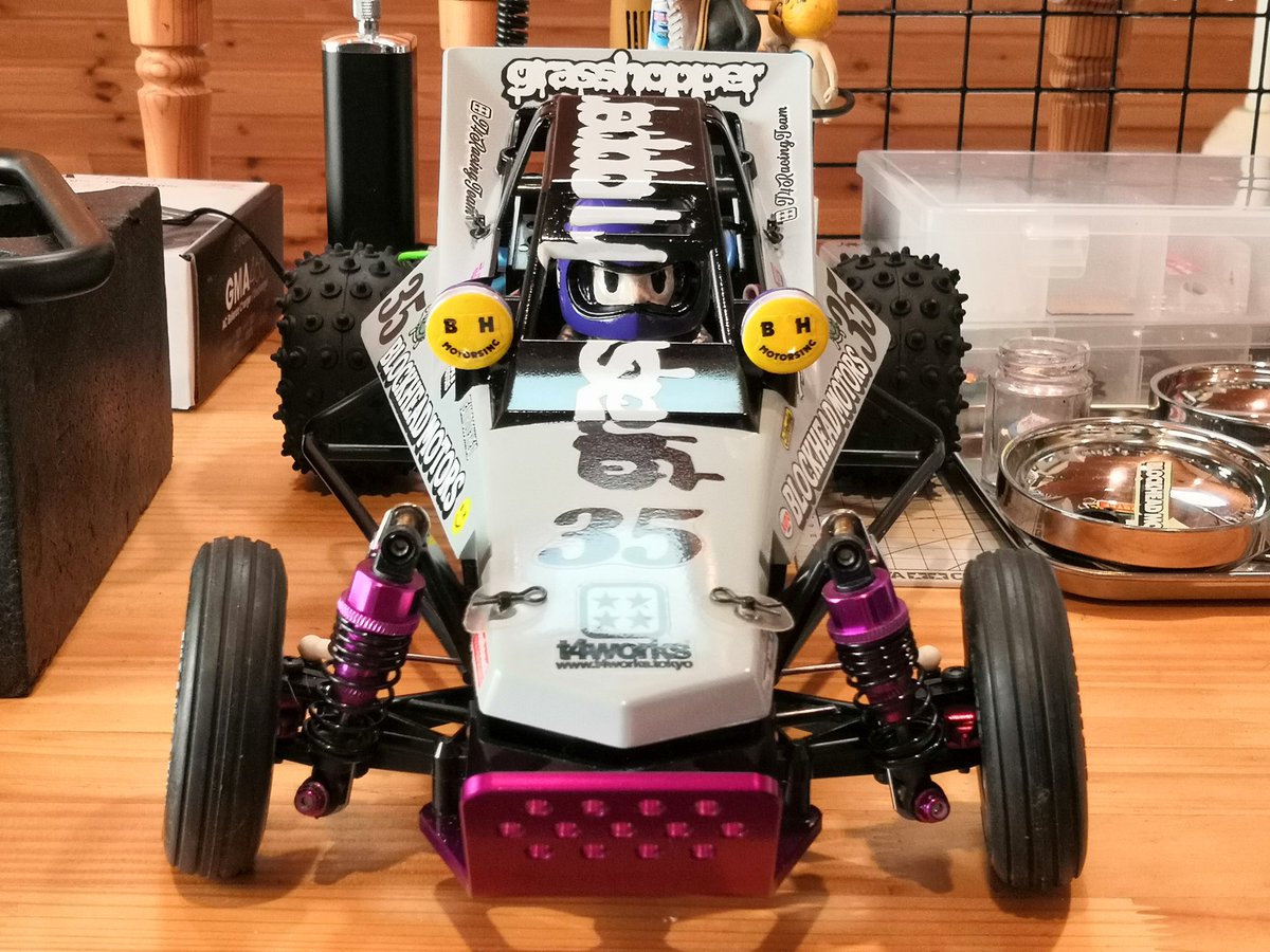 ahurorc's tweet photo. グラスホッパー完成🙌
#グラスホッパー
#タミヤ
#タミヤRC 
#blockheadmotors
#t4works
#t4workstokyo
#tamiya
#tamiyarc 
#grasshopper https://t.co/NX7CFJwTuf