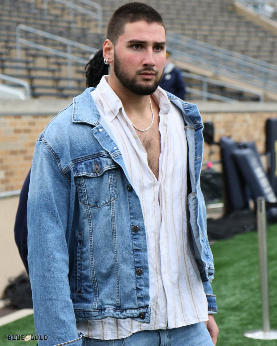 Best dressed superlative goes to Brenan Vernon.

on3.com/db/brenan-vern…