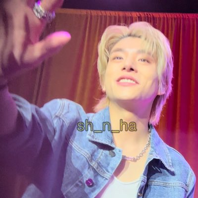 sh_n_ha's tweet photo. Jake is so handsome 😭😭 my phone quality blurred up a bit when I got to him but regardless, you can see his smile and that’s all that matters #ENHYPEN #jake #simjaeyoon #WeBridge #제이크 #엔하이픈 #심재윤 https://t.co/i9nMCE3ixZ
