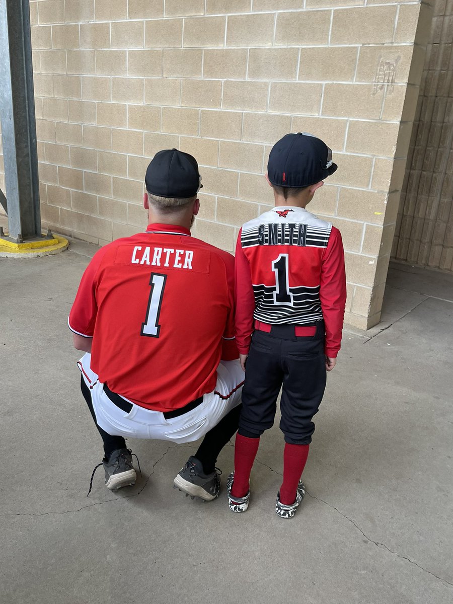 kdsmith1218's tweet photo. My 2 favorite #1’s ❤️🖤⚾️ https://t.co/Qy5zuZqImZ