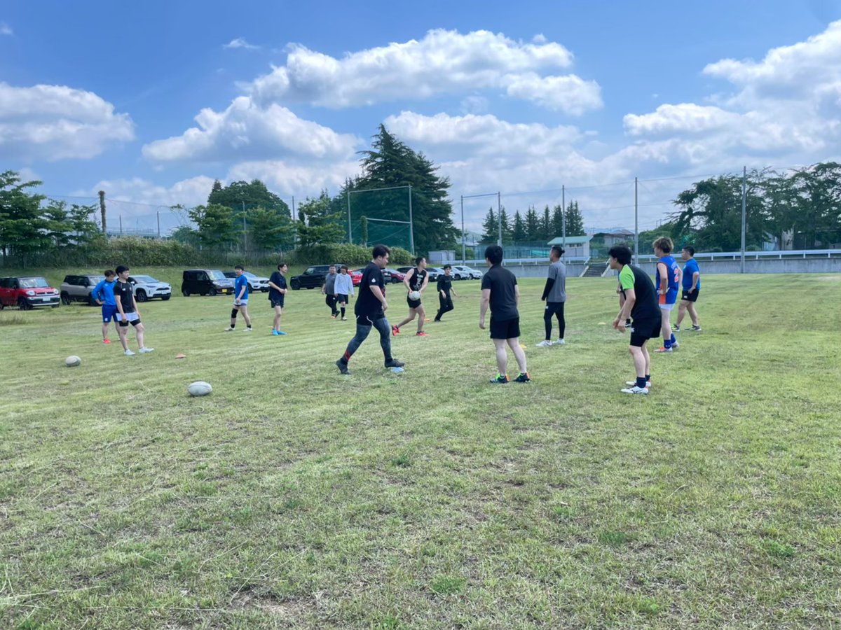 岩手医科大学ラグビー部です！
ラグビー部は
火曜18時〜20時
木曜18時〜20時
土曜10時〜12時
で活動中！！
気になった人は連絡待ってます！！