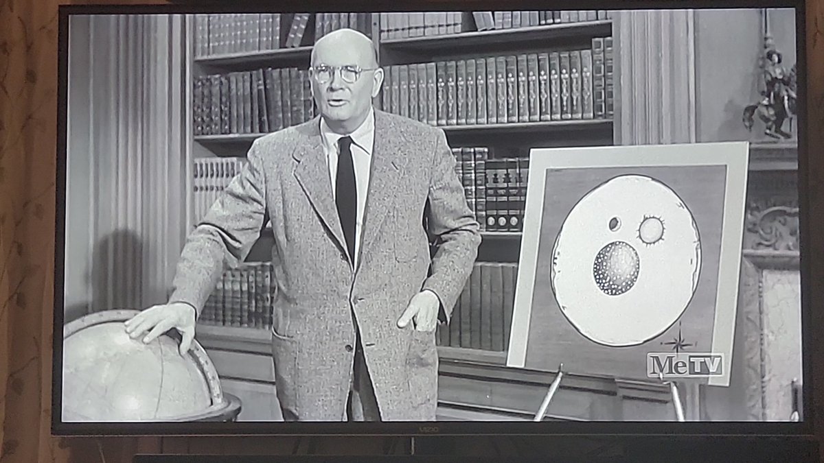 atrox13tv's tweet photo. So wait the movie this week on #Svengoolie is science fiction not real or is it real he could have used another 5 minutes explaining to make it more clear https://t.co/ILHsgowaa2