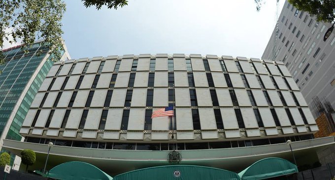 Hsegoviaregency's tweet photo. Si requieres realizar algún trámite en la Embajada de Estados Unidos, nos ubicamos a 15 minutos.  https://t.co/bPHe5sGMbE
#CDMX #hospedaje https://t.co/GwIUMWav8R