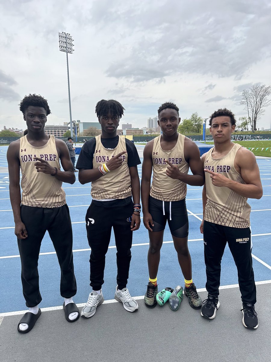 IPTUS_TFXC's tweet photo. We completed the 🧹 today in the New York Relays 4x100m! 
Freshmen 🥇&amp; school record.
Sophomores 🥇&amp; school record.
Varsity 🥇🏆&amp; school record. 
@IonaPrepSports @IonaPrep @ionafootball @MileSplitNY @IcahnStadiumNYC https://t.co/BNv3a5Xpzv