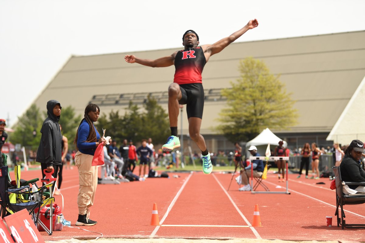 RutgersTFXC's tweet photo. School Record x2️⃣

Sincere Robinson hit 7.93m in the long jump to set a new #RUTF outdoor mark, while Nadale Buntin ran 10.30 in the 100M to tie the school record time set in 1983. 🛡⚔️🥇

#weRinevitable | #B1GTF | #NCAATF https://t.co/iX8K27SdJa