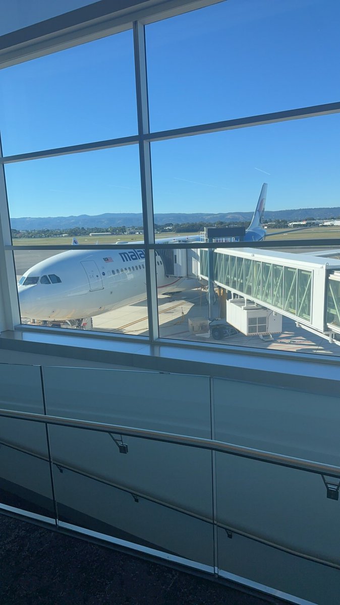 Woooo about to board, seeing all these NA/EU players tweet about 20+ hours of travel makes me grateful for my 8 hour direct flight 😍 #pgs1